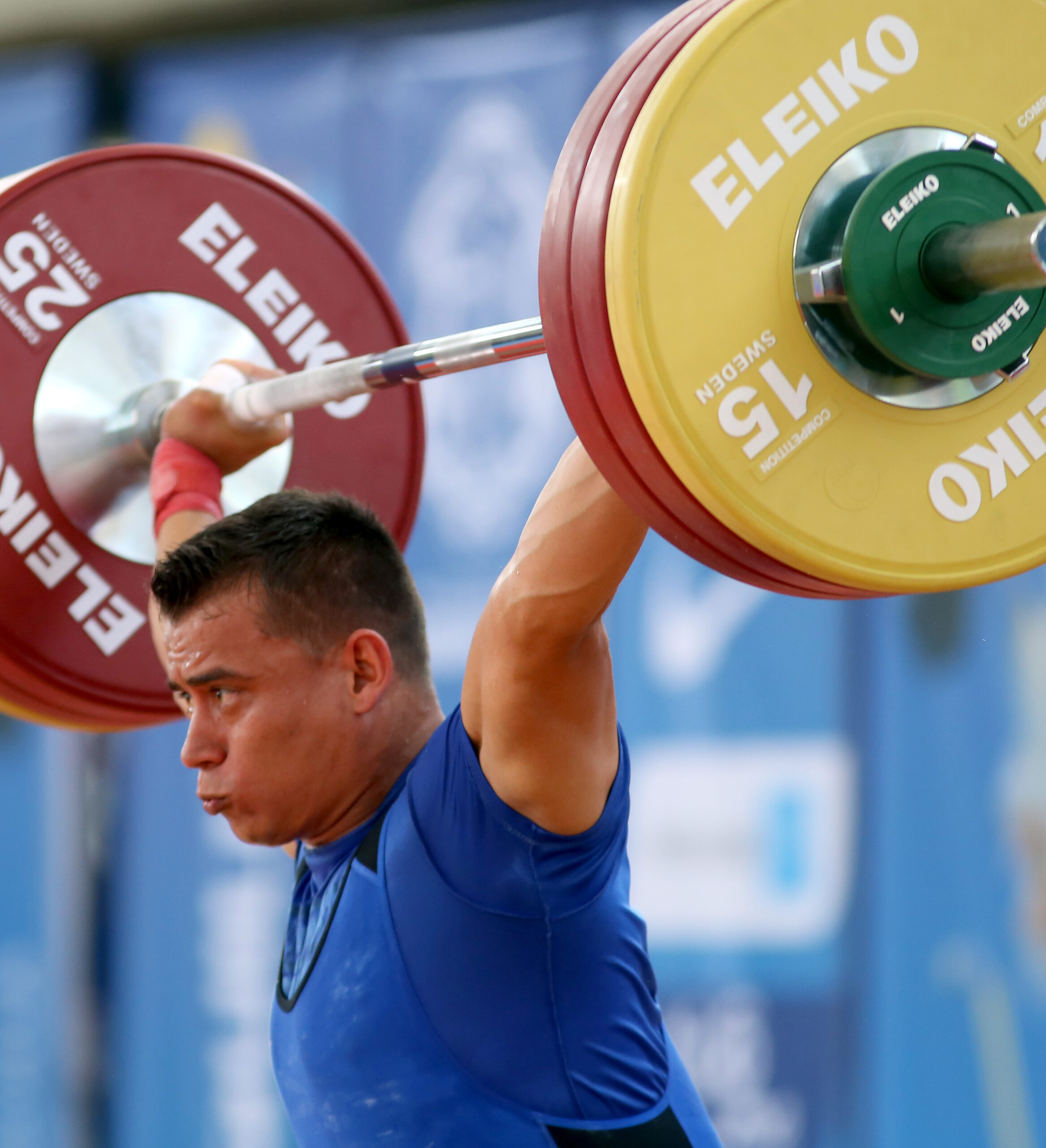 HUGO FERNANDO MONTES DE COLOMBIA MEDALLA DE ORO LEV PESAS MODALIDAD ARRANQUE 5